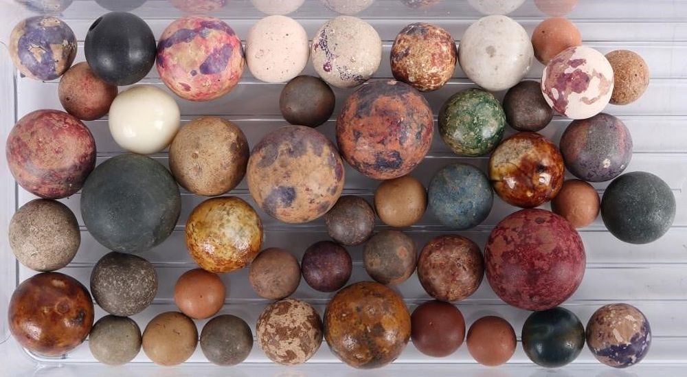 Lot 216439: VINTAGE CLAY-STONE MARBLES 25-12MM - LOT OF 41
