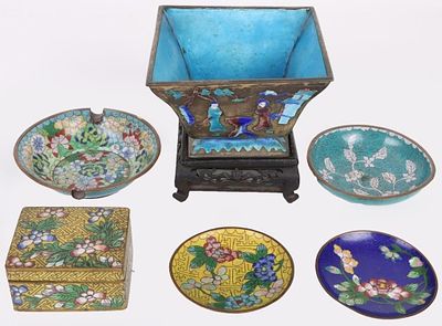 CHINESE CLOISONNE VESSELS - LOT OF 5. Chinese cloisonne pieces lot of 5 to include: Antique 