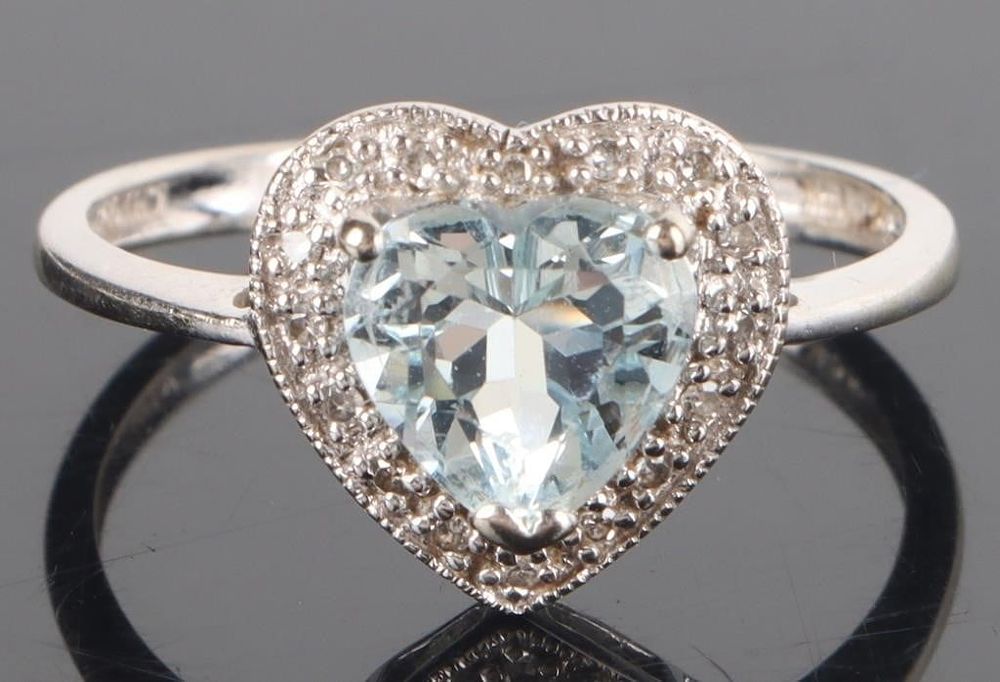 Lot 218152: 14K WHITE GOLD LADIES HEART RING W/ AQUA & DIAMOND