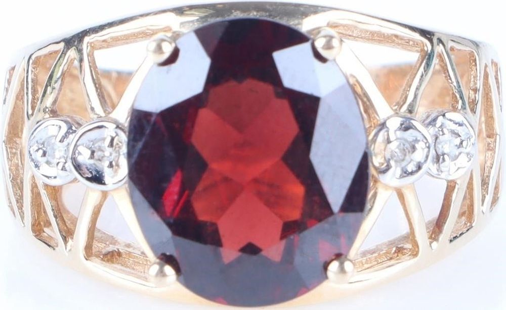 Lot 218168: 10K YELLOW GOLD GARNET DIAMOND LADIES RING
