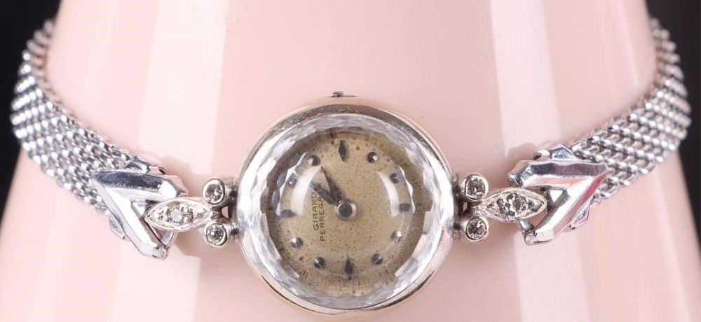 Lot 218187: 14K WHITE GOLD G. PERREGAUX DIAMOND LADIES WATCH