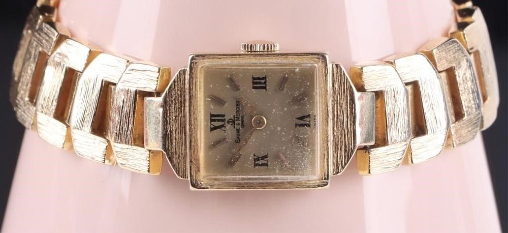 Lot 218187a: 14K YELLOW GOLD BAUME & MERCIER WRISTWATCH 17 JWLS