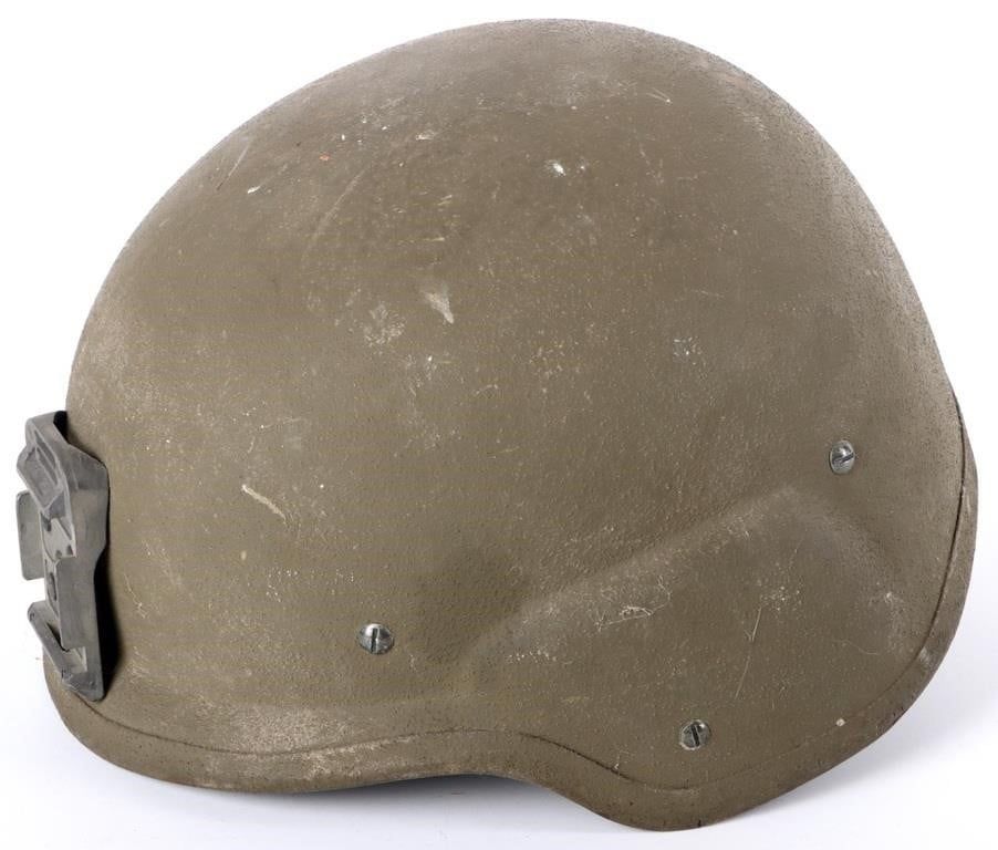 Lot 218470: US ARMY PASGT HELMET W/ PADS STRAPS HEDGEAR MOUNT