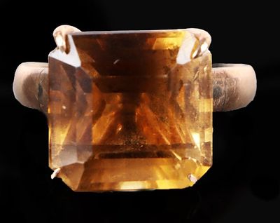 10K YELLOW GOLD ASSCHER CITRINE LADIES RING. 10K yellow gold asscher citrine ladies ring. 