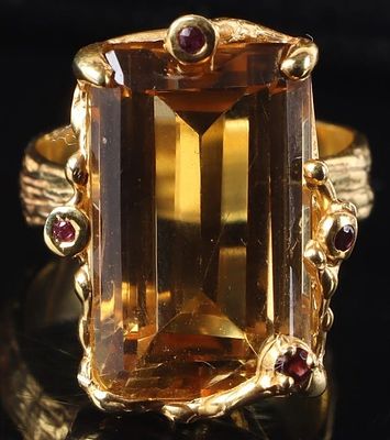 30CT LARGE CITRINE GOLD-TONE STERLING SILVER RING. 30.0CT large citrine gold-tone sterling 
