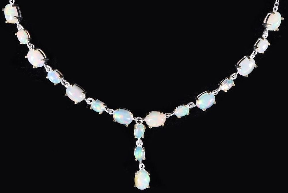Lot 220356: STERLING SILVER CABOCHON OPAL LADIES NECKLACE