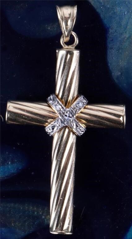 Lot 220387: 14K YELLOW GOLD UNISEX TEXTURED CROSS PENDANT