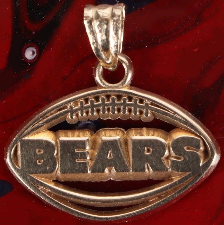 Lot 220390: 14K YELLOW GOLD BEARS FOOTBALL PENDANT NFL SPORTS