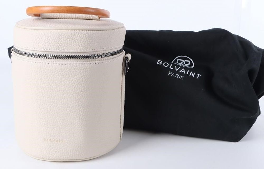 Lot 220453: BOLVAINT GENUINE LEATHER BUCKET PURSE HANDBAG