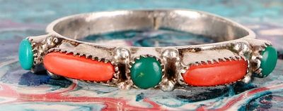 STERLING SILVER TURQUOISE & CORAL LADIES RING. Sterling silver turquoise and coral ladies narrow 