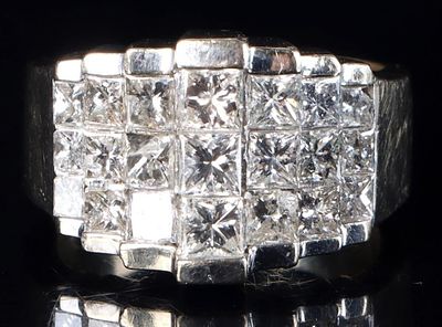 3.27CTW 18K YELLOW GOLD LADIES RING W/ 21 DIAMONDS. 3.27CTW 18K yellow gold ladies ring with 