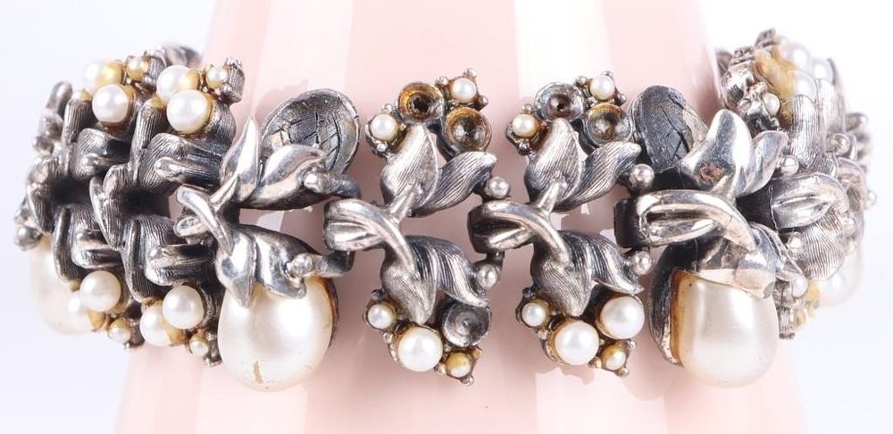 Lot 222158: VINTAGE TORTOLANIN LADIES DESIGNER BRACELET