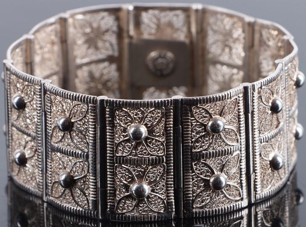 Lot 222165: STERLING SILVER FILIGREE PORTUGAL LADIES BRACELET