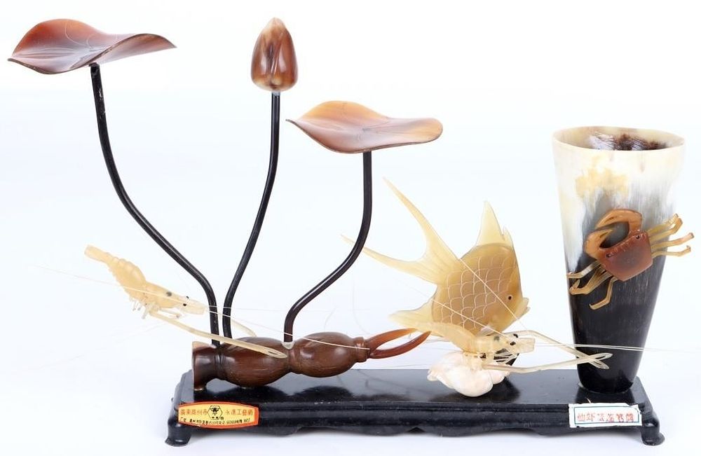 Lot 222185: CHINESE BAISHI CARVED HORN SHRIMP SCULPTURE