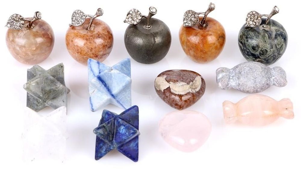 Lot 222197: CHINESE ASSORTED GEMSTONE SHAPED BEADS - (13)