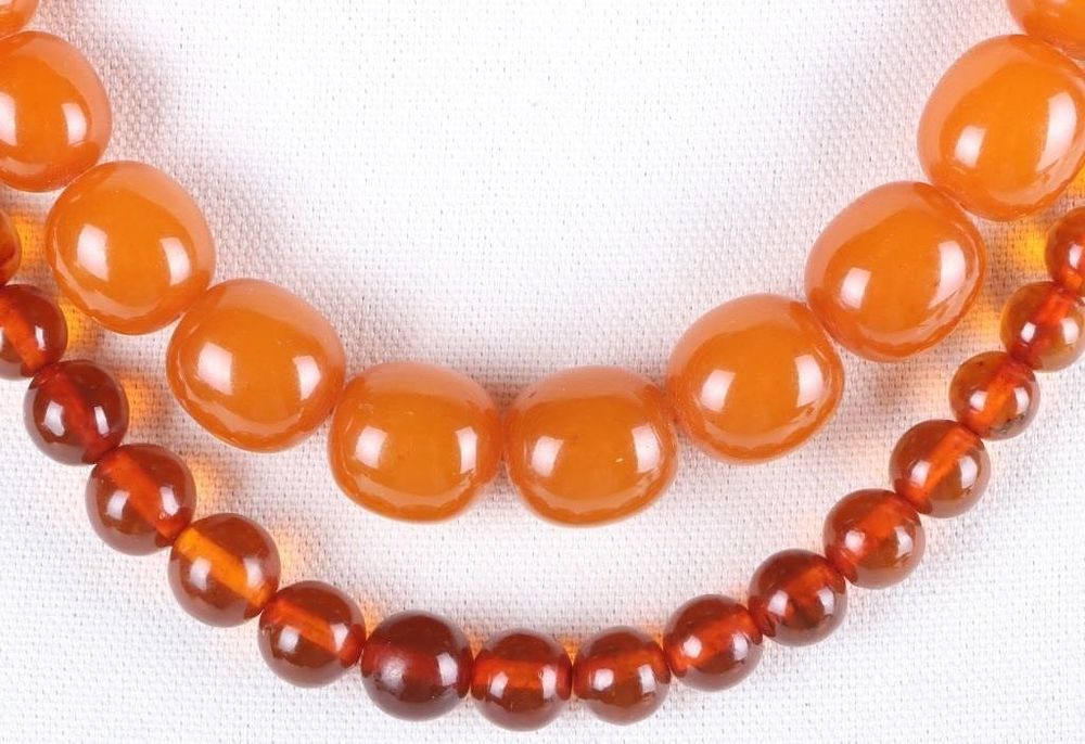Lot 222237: NATURAL BALTIC AMBER BEADED NECKLACES