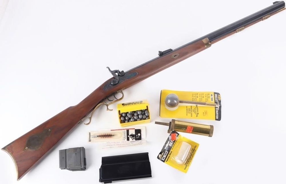 Lot 222402: THOMPSON CENTER ARMS HAWKEN MUZZLELOADER .50 CAL