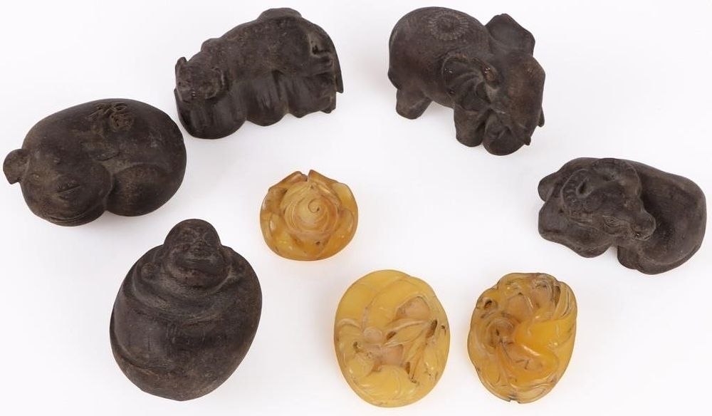 Lot 222431: CARVED JADE & WOOD ANIMAL ORNAMENTS