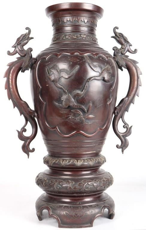 Lot 223364: JAPANESE BRONZE TEMPLE URN MEIJI RESTORATION ERA