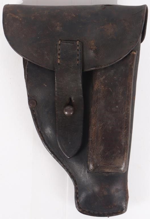 Lot 223383: WWII GERMAN POLICE HOLSTER FOR SAUER OR MAUSER