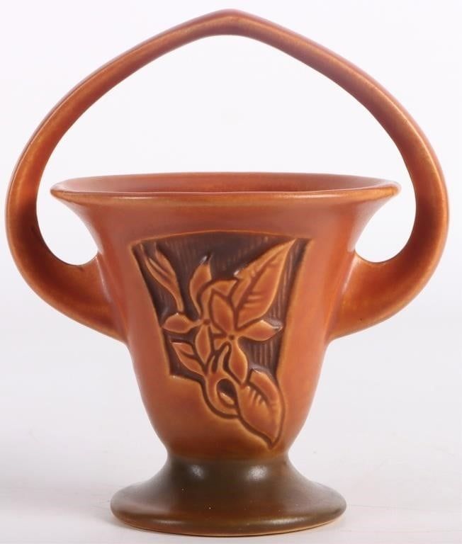 Lot 223388: ROSEVILLE POTTERY MAGNOLIA RUSSET BASKET