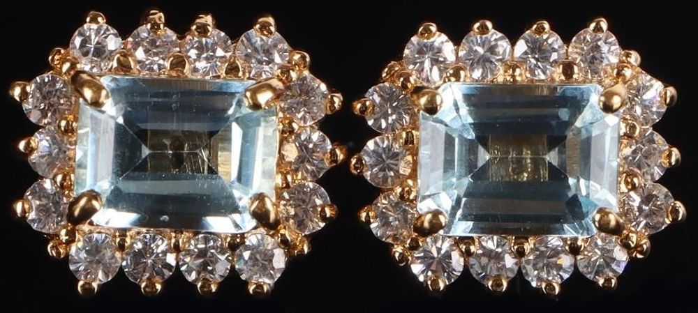Lot 223398: GOLD-TONE STERLING SILVER LADIES EARRINGS W/ TOPAZ