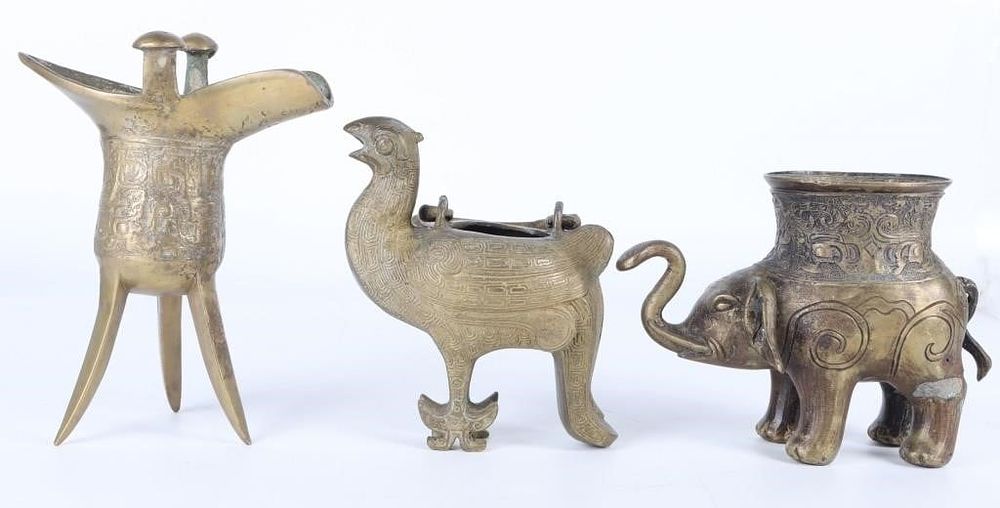 Lot 223414: CHINESE BRONZE VESSELS & INCENSE BURNERS (3)