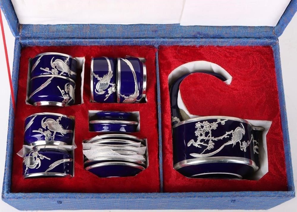 Lot 223442: YANTAI CITY HANDCAFTS COBALT BLUE & TIN TEA SET