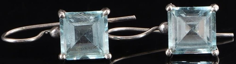 Lot 224318: 5CTW TOPAZ STERLING SILVER LADIES EARRINGS