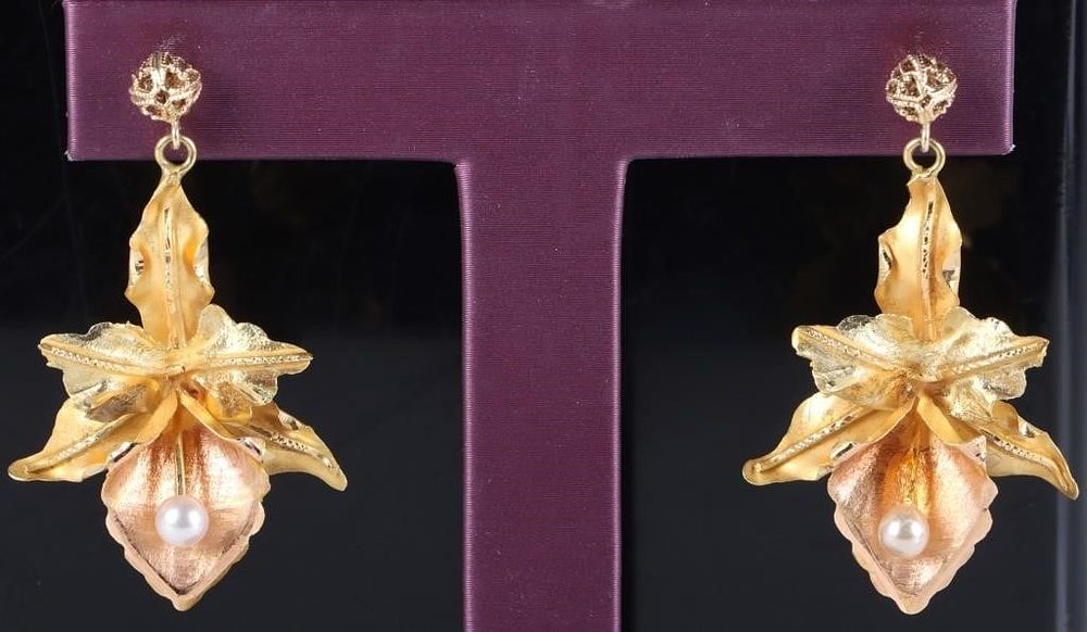 Lot 224324: 18K YELLOW GOLD FLORAL LADIES EARRINGS W/ PEARLS