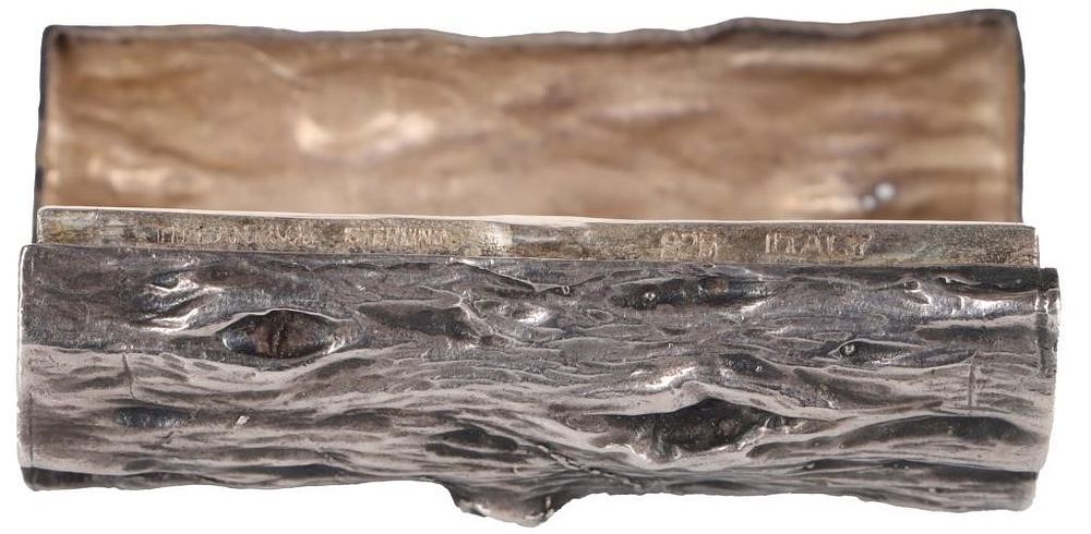 Lot 224405: VINTAGE TIFFANY & CO. STERLING SILVER LOG PILL BOX