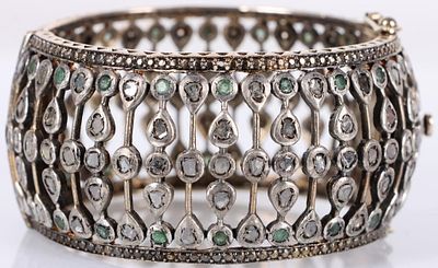 VICTORIAN STYLE NATURALPOLKI DIAMOND CUFF BRACELET. This ornate jewelry piece is a broad silver 