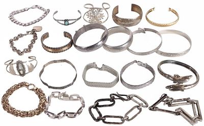 ASSORTED STERLING SILVER LADIES BRACELETS (20). Assorted sterling silver ladies bracelets. This 