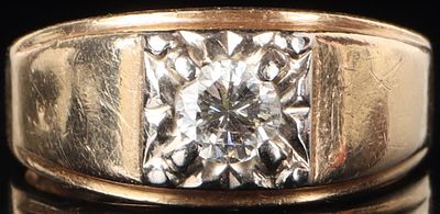 14K YELLOW GOLD NATURAL DIAMOND MEN'S RING. 14K yellow gold natural diamond men's ring. 