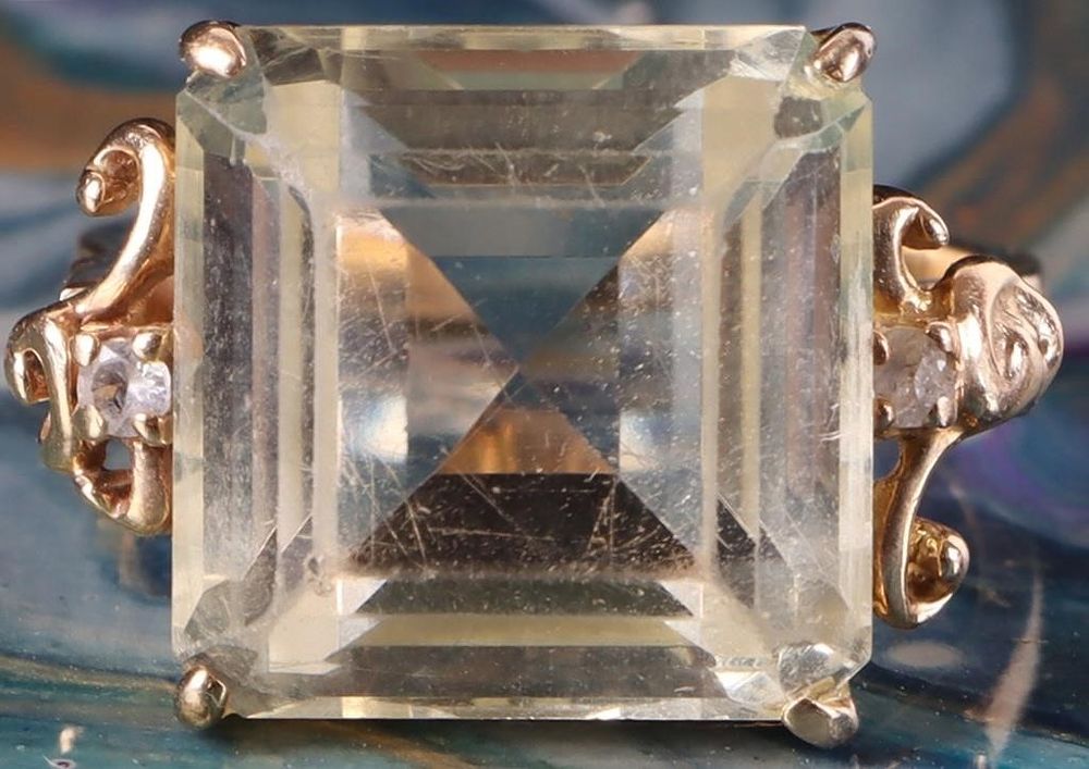 Lot 226156: 6CT SPINEL 14K YELLOW GOLD FILIGREE LADIES RING