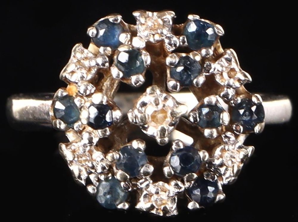 Lot 226166: 14K WHITE GOLD BLUE SPINEL SAPPHIRE LADIES RING