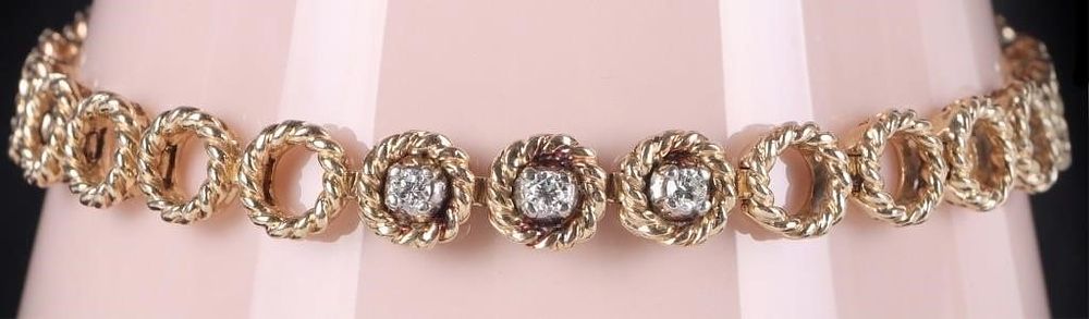 Lot 226247: 14K YELLOW GOLD LOOP-LINK BRACELET W/ DIAMONDS