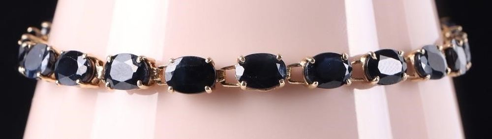 Lot 226264: 10K YELLOW GOLD LADIES BRACELET W/ LONDON TOPAZ