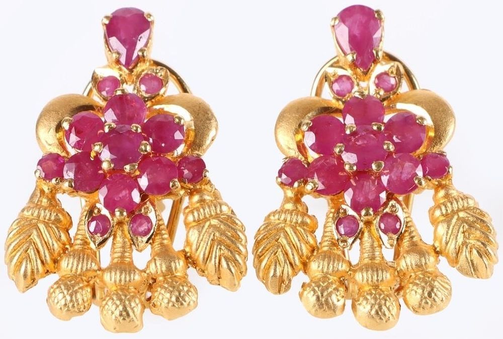 Lot 226267: 22K YELLOW GOLD LADIES RUBY EARRINGS