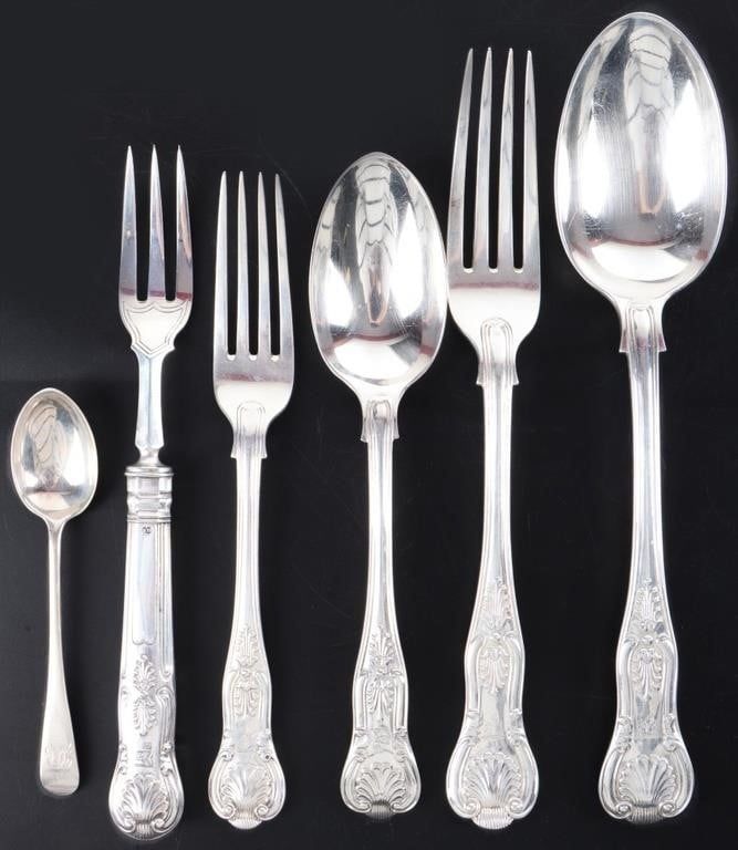 Lot 226431: FRANCIS HIGGINS STERLING SILVER UTENSILS LOT OF 6