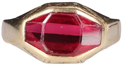 ~4.35CT OCTAGONAL RUBY 14K YELLOW GOLD MENS RING. 14k yellow gold mens ring with an 