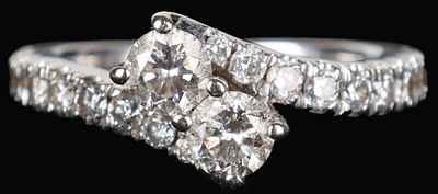 14K WHITE GOLD NATURAL VVS DIAMOND LADIES RING. 14K white gold natural diamond ladies ring to 