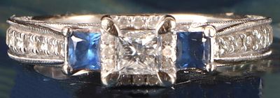71 DIAMONDS 1.7 CTW 14K WHITE GOLD LADIES RING. Gorgeous 14k white gold ladies ring with seventy 