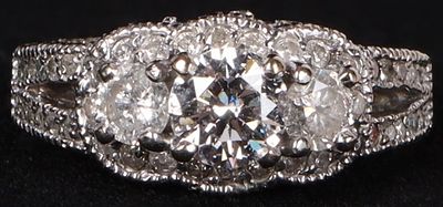 1.33CTW NATURAL DIAMOND 14K WHITE GOLD LADIES RING. Gorgeous 14k white gold ladies ring covered 