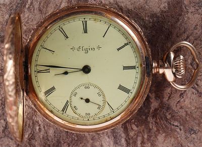 14K YELLOW GOLD ANTIQUE ELGIN HUNTER POCKETWATCH. 14K yellow gold antique Elgin Hunter 