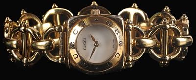 GENUINE GUCCI GOLD-TONE 6400L LADIES WRISTWATCH. Genuine gold-tone Gucci 6400L ladies 