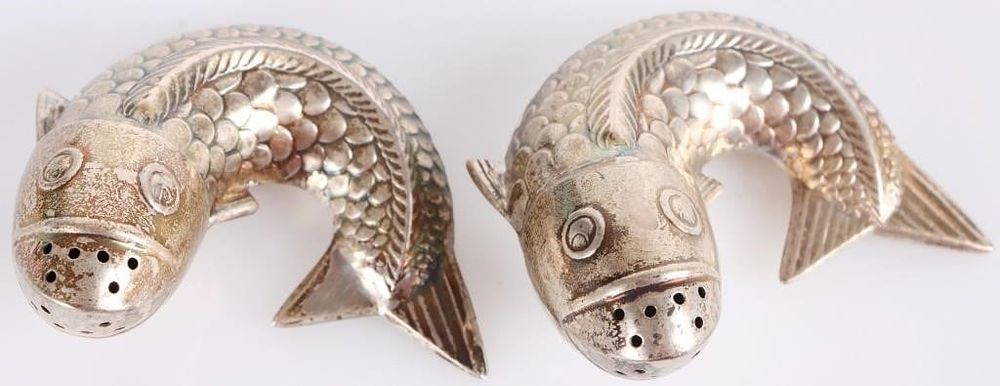 Lot 229176: ANTIQUE STERLING SILVER DANISH FISH S/P SHAKERS