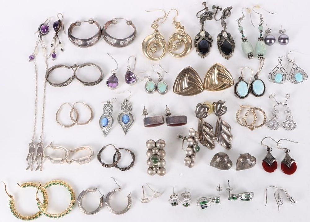 Lot 229207: STERLING SILVER ASSORTED EARRINGS LOT OF 30