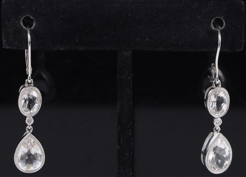 Lot 229226: 14K WHITE GOLD DIAMOND TOPAZ LADIES EARRINGS