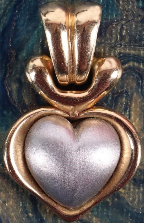 Lot 229302: 18K YELLOW GOLD TWO TONE HEART PENDANT